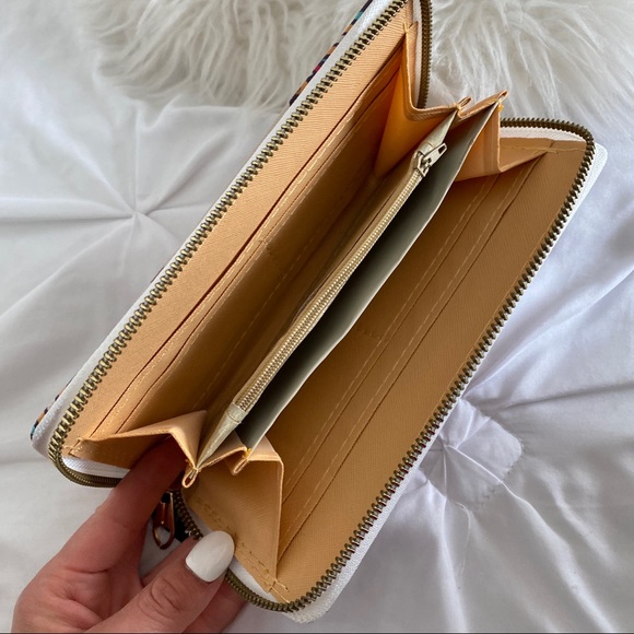 Frida Khalo Wallet - Picture 2 of 2